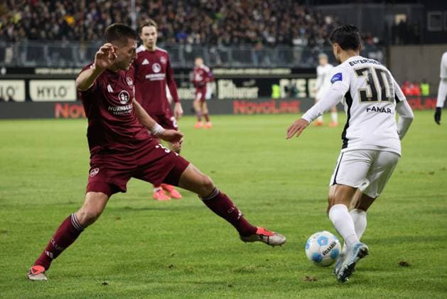 06 12 2024, Football, Men, 2 Bundesliga, Season 2024 2025, SV 07 Elversberg 1 FC Nuernberg, Muhammed Damar SV 07 Elversberg , Robin Knoche 1 FC Nuernberg Elversberg Ursapharm Arena an der Kaiserlinde Saarland Germany EN Copyright: xSebastianxBachx