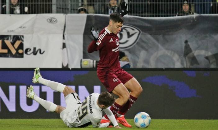 06 12 2024, xmohx, Soccer 2 Bundesliga, SV Elversberg 1 FC Nürnberg emspor, v l Lukas Petkov Elversberg , Stefanos Tzimas Nürnberg DFL DFB REGULATIONS PROHIBIT ANY USE OF PHOTOGRAPHS as IMAGE SEQUENCES and or QUASI VIDEO Elversberg