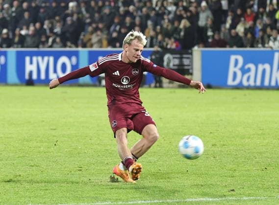 06 12 2023 Soccer Season 2024 2025 2 Soccer Bundesliga 15 Matchday SV Elversberg 1 FC Nürnberg FCN Club Sportfoto Zink DaMa xdaxmax DFL regulations prohibit any use of photographs as image sequences and or quasi video only for editorial use Tim Janisch 32, 1 FC Nürnberg FCN with shot on goal