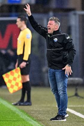 Paderborn, Home Deluxe Arena, 06 12 24, GER, Herren, 2 Bundesliga, Saison 2024 2025, SC Paderborn 07 FC Schalke 04 Bild Trainer Lukas KWASNIOK Paderborn Only for editorial use DFL regulations prohibit any use of photographs as image sequences and or quasi video NRW Germany