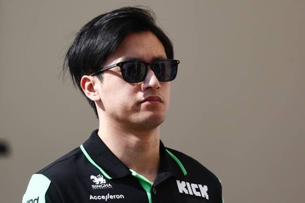 F1 Abu Dhabi Grand Prix 2024 Practice 3 Zhou Guanyu of Kick Sauber before third practice ahead of the Formula 1 Abu Dhabi Grand Prix at Yas Marina Circuit in Abu Dhabi, United Arab Emirates on December 7, 2024. Abu Dhabi United Arab Emirates  Copyright: xJakubxPorzyckix originalFilename:porzycki-f1abudha241207_npevj.jpg