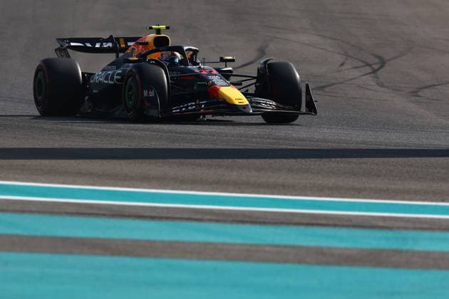 F1 Abu Dhabi Grand Prix 2024 Practice 3 Sergio Perez of Red Bull Racing during third practice ahead of the Formula 1 Abu Dhabi Grand Prix at Yas Marina Circuit in Abu Dhabi, United Arab Emirates on December 7, 2024. Abu Dhabi United Arab Emirates  Copyright: xJakubxPorzyckix originalFilename:porzycki-f1abudha241207_npuF5.jpg