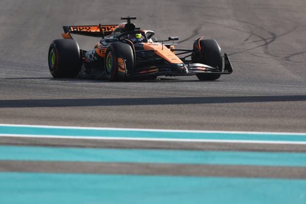 F1 Abu Dhabi Grand Prix 2024 Practice 3 Oscar Piastri of McLaren during third practice ahead of the Formula 1 Abu Dhabi Grand Prix at Yas Marina Circuit in Abu Dhabi, United Arab Emirates on December 7, 2024. Abu Dhabi United Arab Emirates  Copyright: xJakubxPorzyckix originalFilename:porzycki-f1abudha241207_npVu6.jpg