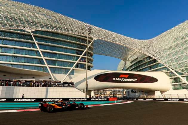 Oscar Piastri of Australia and McLaren in action, Qualifying, F1 Grand Prix of Abu Dhabi, Yas Marina Circuit on 07 December 2024 in Abu Dhabi, United Arab Emirates Photo by Diogo Cardoso DeFodi Images Oscar Piastri of Australia and McLaren in action on track FP3, Qualifying, F1 Grand Prix of Abu Dhabi, Yas Marina Circuit on December 7, 2024 in Abu Dhabi, United Arab Emirates Photo by Diogo Cardoso DeFodi Images Defodi 645 f1abu20241207 091 Defodi-645
