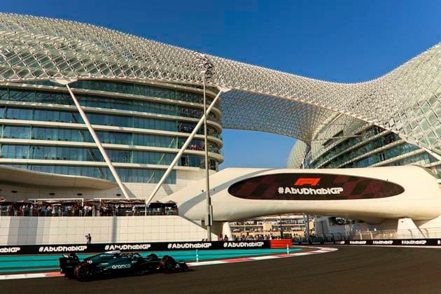 Lance Stroll of Canada and Aston Martin F1 in action, Qualifying, F1 Grand Prix of Abu Dhabi, Yas Marina Circuit on 07 December 2024 in Abu Dhabi, United Arab Emirates Photo by Diogo Cardoso DeFodi Images Lance Stroll of Canada and Aston Martin F1 in action on track FP3, Qualifying, F1 Grand Prix of Abu Dhabi, Yas Marina Circuit on December 7, 2024 in Abu Dhabi, United Arab Emirates Photo by Diogo Cardoso DeFodi Images Defodi 645 f1abu20241207 095 Defodi-645