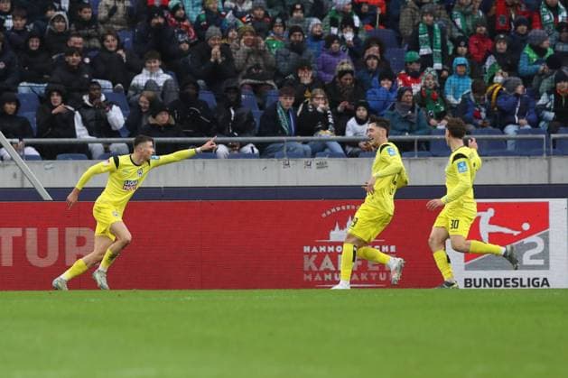 07 12 2024, xtgx, Fußball 2 Bundesliga, Hannover 96 SSV Ulm 1846 emspor, v l Semir Telalovic Ulm, 29 Jubel, Torjubel, jubelt ueber das Tor, celebrate the goal, celebration DFL DFB REGULATIONS PROHIBIT ANY USE OF PHOTOGRAPHS as IMAGE SEQUENCES and or QUASI VIDEO Hannover