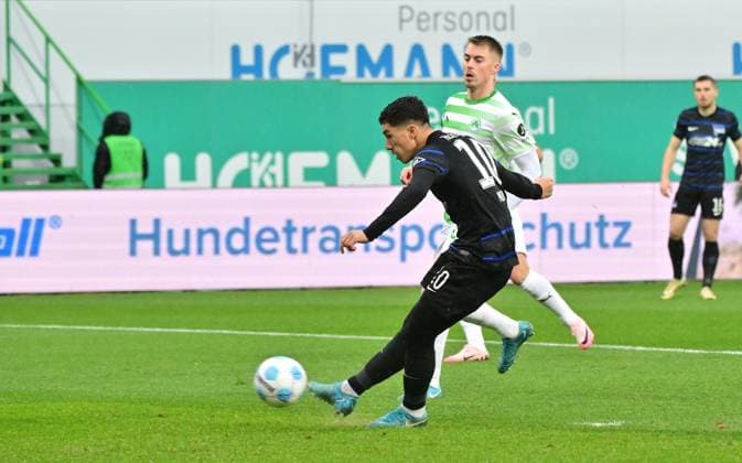 07 12 2024 football season 2024 2025 2 football Bundesliga 15 matchday SpVgg Greuther Fürth Kleeblatt Hertha BSC Berlin Sportfoto Zink MeZi xmexzix DFL regulations prohibit any use of photographs as image sequences and or quasi video only for editorial use 05 12 2024 handball 1 Bundesliga DAIKIN HBL season 2024 2025 14 matchday HC Erlangen Metropolregion Nürnberg HCE SG BB Bietigheim DaMa xdaxmax Ibrahim Maza 10, Hertha BSC Berlin scores Goal Goal Score 0 1