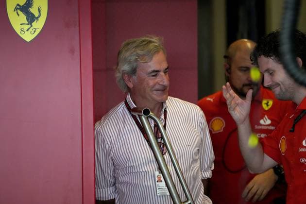 07 12 2024, Yas Marina Circuit, Abu Dhabi, Formula 1 Etihad Airways Abu Dhabi Grand Prix 2024 , in the picture Carlos Sainz Sr , father of Carlos Sainz Jr ESP , Scuderia Ferrari HP Photo by Hasan Bratic DeFodi Images Defodi 506 20241207 hbr 1032 Defodi-506