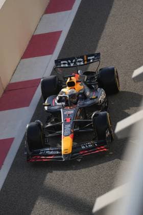 07 12 2024, Yas Marina Circuit, Abu Dhabi, Formula 1 Etihad Airways Abu Dhabi Grand Prix 2024 , in the picture Max Verstappen NLD , Oracle Red Bull Racing Photo by Hasan Bratic DeFodi Images Defodi 506 20241207 hbr 1471 Defodi-506