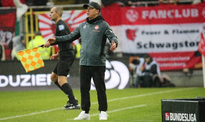 07 12 2024, xmohx, Fußball 2 Bundesliga, 1 FC Kaiserslautern Karlsruher SC emspor, v l Trainer Markus Anfang Kaiserslautern DFL DFB REGULATIONS PROHIBIT ANY USE OF PHOTOGRAPHS as IMAGE SEQUENCES and or QUASI VIDEO Kaiserslautern