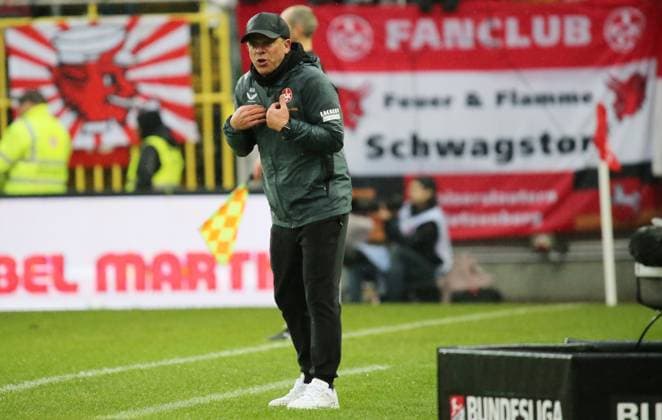 07 12 2024, xmohx, Fußball 2 Bundesliga, 1 FC Kaiserslautern Karlsruher SC emspor, v l Trainer Markus Anfang Kaiserslautern DFL DFB REGULATIONS PROHIBIT ANY USE OF PHOTOGRAPHS as IMAGE SEQUENCES and or QUASI VIDEO Kaiserslautern