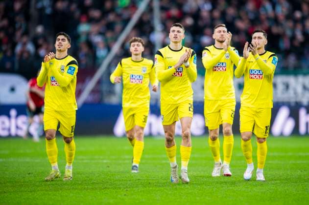 07 12 2024 Soccer, 2024 2025, 2 Bundesliga, Matchday 15, Hannover 96 SSV Ulm 1846 L R Aaron Keller Ulm , Maurice Krattenmacher Ulm , Semir Telalovic Ulm , Philipp Maier Ulm , Jonathan Meier Ulm DFL REGULATIONS PROHIBIT ANY USE OF PHOTOGRAPHS AS IMAGE SEQUENCES AND OR QUASI VIDEO Hannover Lower Saxony Germany Heinz von Heiden Arena