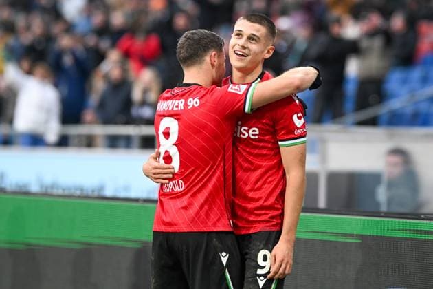 2 Bundesliga Hannover 06 SSV Ulm 1846 on 07 12 2024 at the HDI Arena in Hannover Cheering, goal celebration, goal scorer, goal scorer Nicolo Tresoldi Hannover 96 jubilates after his goal to 3 2 with Enzo Leopold Hannover 96 MT