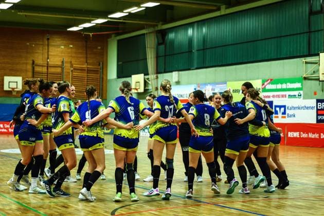 Handball I Women I Season 2024 2025 I 3 Liga Nord I Matchday 11 I SV Henstedt Ulzburg Buxtehuder SV II I 07 12 2024 Buxtehuder SV II celebrates away win Copyright: xLobeca RalfxHomburgx
