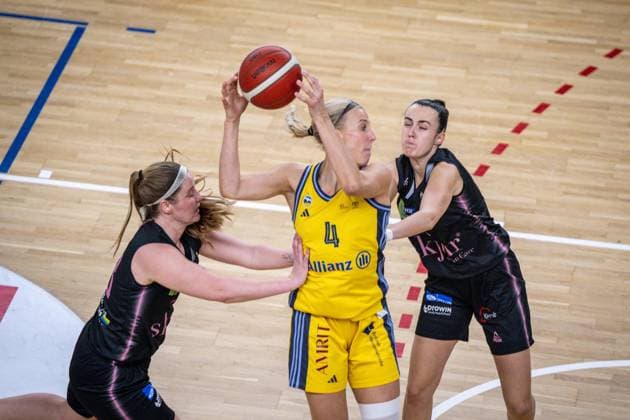 Basketball Berlin 07 12 2024 Season 2024 2025 Toyota DBBL 1 Bundesliga Women, Women Alba Berlin Saarlouis Royals Marie Bertholdt Alba, No 04