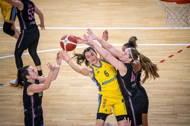 Basketball Berlin 07 12 2024 Season 2024 2025 Toyota DBBL 1 Bundesliga Women, Women Alba Berlin Saarlouis Royals Tessa Stammberger Alba, No 06
