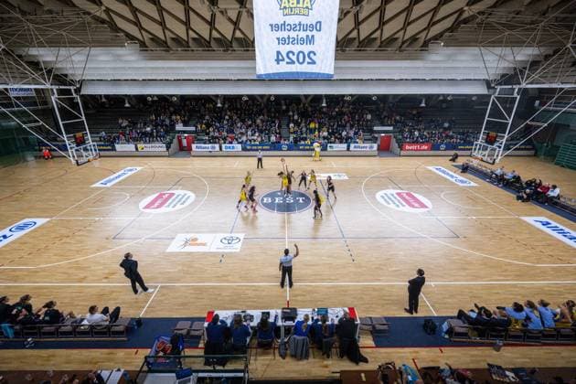 Basketball Berlin 07 12 2024 Season 2024 2025 Toyota DBBL 1 Bundesliga Women, Women Alba Berlin Saarlouis Royals Sömmeringhalle Sports venue