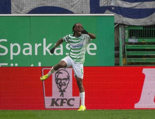 Soccer, Men, Season 2024 2025, 2 Bundesliga 15 Matchday , SpVgg Greuther Fürth Hertha BSC, Noel Futkeu Greuther Fürth , Cheering after goal to 1 1, 07 12 2024, Copyright: xMatthiasxKochx