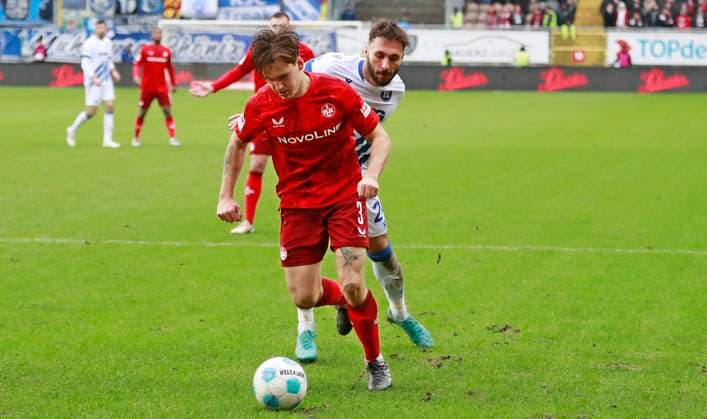 07 12 2024, xmohx, Soccer 2 Bundesliga, 1 FC Kaiserslautern Karlsruher SC emspor, v l Florian Kleinhansl Kaiserslautern , Fabian Schleusener Karlsruhe DFL DFB REGULATIONS PROHIBIT ANY USE OF PHOTOGRAPHS as IMAGE SEQUENCES and or QUASI VIDEO Kaiserslautern