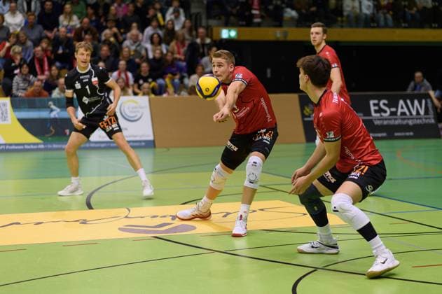 Timon Schippmann TV Rottenburg, 14 at the reception TV Rottenburg vs TuS Kriftel, Volleyball, 2 Bundesliga Sued, 10 Matchday, Season 2024 2025, 07 12 2024, TV Rottenburg vs TuS Kriftel, Volleyball, 2 Bundesliga Sued, 10 Matchday, Season 2024 2025, 07 12 2024 Rottenburg Copyright: xEibner-Pressefoto RalphxKunzex EP_RKE