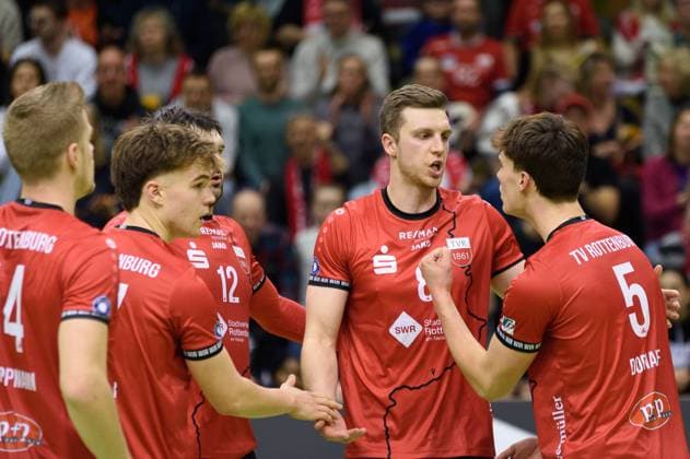 Cheers, joy, from left Timon Schippmann TV Rottenburg, 14 , Aurel Sprenger TV Rottenburg, 17 , Yannick Menke TV Rottenburg, 12 , Niklas Lichtenauer TV Rottenburg, 08 , David Dornauf TV Rottenburg, 05 TV Rottenburg vs TuS Kriftel, Volleyball, 2 Bundesliga Sued, 10 Matchday, Season 2024 2025, 07 12 2024, TV Rottenburg vs TuS Kriftel, Volleyball, 2 Bundesliga Sued, 10 Matchday, Season 2024 2025, 07 12 2024 Rottenburg Copyright: xEibner-Pressefoto RalphxKunzex EP_RKE