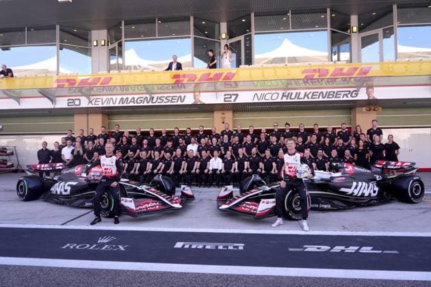 Formula 1 Etihad Airways Abu Dhabi Grand Prix 2024 08 12 2024, Yas Marina Circuit, Abu Dhabi, Formula 1 Etihad Airways Abu Dhabi Grand Prix 2024 , in the picture team photo of MoneyGram Haas F1 Team with Kevin Magnussen DNK , MoneyGram Haas F1 Team and Nico Hülkenberg DEU , MoneyGram Haas F1 Team nordphotoxGmbHx xBratic nph00250