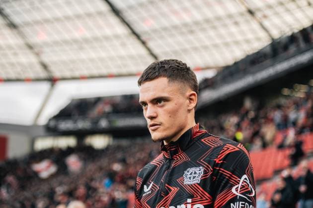 Bayer 04 Leverkusen v FC St. Pauli 1910 - Bundesliga Florian Wirtz of Bayer 04 Leverkusen looks on before the Bundesliga match between Bayer 04 Leverkusen and FC St. Pauli 1910 at BayArena in Leverkusen, Germany, on December 7, 2024. Leverkusen Germany  Copyright: xHeshamxElsherifx originalFilename:elsherif-notitle241207_npXTm.jpg