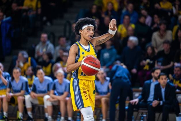 Basketball Berlin 07 12 2024 Season 2024 2025 Toyota DBBL 1 Bundesliga Women, Women Alba Berlin Saarlouis Royals Deeshyra Thomas Alba, No 21