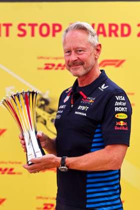 Sporting Director Jonathan Wheatley of Oracle Red Bull Racing gestures, gestures, Race, F1 Grand Prix of Abu Dhabi, Yas Marina Circuit on December 08, 2024 in Abu Dhabi, United Arab Emirates Photo by Diogo Cardoso DeFodi Images Sporting Director Jonathan Wheatley of Oracle Red Bull Racing celebrate winning the DHL Fastest Pit Stop Award 2024, Race, F1 Grand Prix of Abu Dhabi, Yas Marina Circuit on December 8, 2024 in Abu Dhabi, United Arab Emirates Photo by Diogo Cardoso DeFodi Images Defodi 645 f1abu20241208 027 Defodi-645
