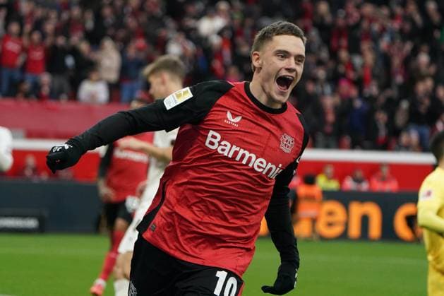 Soccer, 1 BL Season 2024 2025 Bayer 04 Leverkusen vs FC St Pauli , Bayarena Leverkusen Florian Wirtz Bayer 04 Leverkusen , Action, Single Image