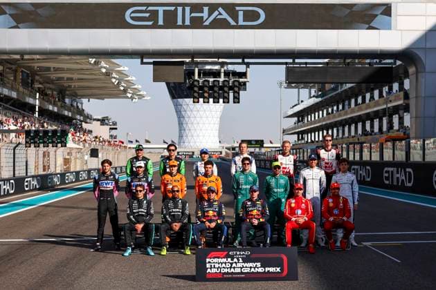 Max Verstappen, Sergio Perez, Lewis Hamilton, George Russell, Charles Leclerc, Carlos Sainz, Lando Norris, Oscar Piastri, Fernando Alonso, Lance Stroll, Jack Doohan, Pierre Gasly, Valtteri Bottas, Zhou Guanyu, Kevin Magnussen, Nico Hulkenberg, Alex Albon, Franco Colapinto, Yuki Tsunoda, Liam Lawson Official photo of the drivers at the end of the season, Race, F1 Grand Prix of Abu Dhabi, Yas Marina Circuit on December 08, 2024 in Abu Dhabi, United Arab Emirates Photo by Diogo Cardoso DeFodi Images Max Verstappen, Sergio Perez, Lewis Hamilton, George Russell, Charles Leclerc, Carlos Sainz, Lando Norris, Oscar Piastri, Fernando Alonso, Lance Stroll, Jack Doohan, Pierre Gasly, Valtteri Bottas, Zhou Guanyu, Kevin Magnussen, Nico Hulkenberg, Alex Albon, Franco Colapinto, Yuki Tsunoda, Liam Lawson End of the Season drivers official photo, Race, F1 Grand Prix of Abu Dhabi, Yas Marina Circuit on December 8, 2024 in Abu Dhabi, United Arab Emirates Photo by Diogo Cardoso DeFodi Images Defodi 645 f1abu20241208 044 Defodi-645