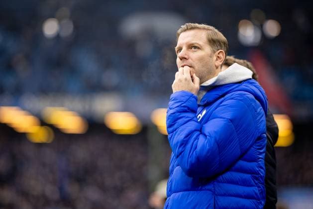 Hamburg, December 8, 2024 Football, 2 Bundesliga 2024 25, Hamburger SV SV Darmstadt 98 Florian Kohfeldt SV Darmstadt 98, Coach DFL REGULATIONS PROHIBIT ANY USE OF PHOTOGRAPHS AS IMAGE SEQUENCES AND OR QUASI VIDEO
