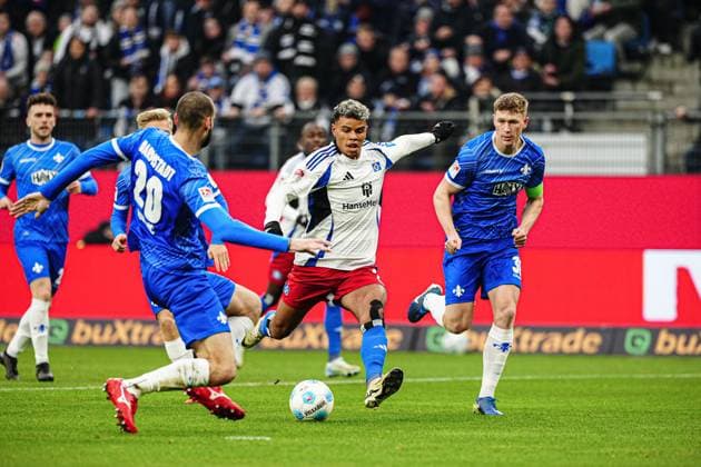 Goal for 1 0 Ransford Yeboah Koenigsdoerffer Hamburger SV, 11 GER, Hamburger SV vs SV Darmstadt 98, Football, 2 Bundesliga, Matchday 15, Season 2024 2025, 08 12 2024 DFL REGULATIONS PROHIBIT ANY USE OF PHOTOGRAPHS AS IMAGE SEQUENCES AND OR QUASI VIDEO GER, Hamburger SV vs SV Darmstadt 98, Football, 2 Bundesliga, Matchday 15, Season 2024 2025, 08 12 2024 Hamburg Copyright: xEibner-Pressefoto MarcelxvonxFehrnx EP_MFN