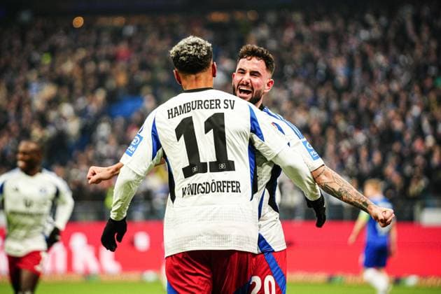Goal celebration Ransford Yeboah Koenigsdoerffer Hamburger SV, 11 and Marco Richter Hamburger SV, 20 after scoring 1 0 Ransford Yeboah Koenigsdoerffer Hamburger SV, 11 GER, Hamburger SV vs SV Darmstadt 98, Soccer, 2 Bundesliga, Matchday 15, Season 2024 2025, 08 12 2024 DFL REGULATES PROHIBIT ANY USE OF PHOTOGRAPHS AS IMAGE SEQUENCES AND OR QUASI VIDEO GER, Hamburger SV vs SV Darmstadt 98, Football, 2 Bundesliga, Matchday 15, Season 2024 2025, 08 12 2024 Hamburg Copyright: xEibner-Pressefoto MarcelxvonxFehrnx EP_MFN