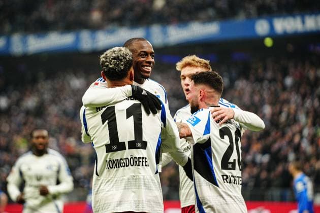 Goal celebration Hamburger SV after scoring 1 0 Ransford Yeboah Koenigsdoerffer Hamburger SV, 11 GER, Hamburger SV vs SV Darmstadt 98, Football, 2 Bundesliga, Matchday 15, Season 2024 2025, 08 12 2024 DFL REGULATIONS PROHIBIT ANY USE OF PHOTOGRAPHS AS IMAGE SEQUENCES AND OR QUASI VIDEO GER, Hamburger SV vs SV Darmstadt 98, Football, 2 Bundesliga, Matchday 15, Season 2024 2025, 08 12 2024 Hamburg Copyright: xEibner-Pressefoto MarcelxvonxFehrnx EP_MFN