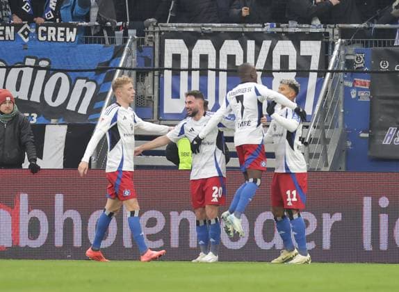 1 0 Jubler Ransford Yeboah Koenigsdoerffer HSV Fussball, Herren, Saison 2024 2025, 2 BL, Volksparkstadion, Hamburger SV vs SV Darmstadt 98 DFL REGULATIONS PROHIBIT ANY USE OF PHOTOGRAPHS AS IMAGE SEQUENCES AND OR QUASI VIDEO