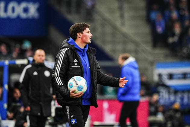 Merlin Polzin Hamburger SV, Co Coach GER, Hamburger SV vs SV Darmstadt 98, Football, 2 Bundesliga, Matchday 15, Season 2024 2025, 08 12 2024 DFL REGULATIONS PROHIBIT ANY USE OF PHOTOGRAPHS AS IMAGE SEQUENCES AND OR QUASI VIDEO GER, Hamburger SV vs SV Darmstadt 98, Football, 2 Bundesliga, Matchday 15, Season 2024 2025, 08 12 2024 Hamburg Copyright: xEibner-Pressefoto MarcelxvonxFehrnx EP_MFN