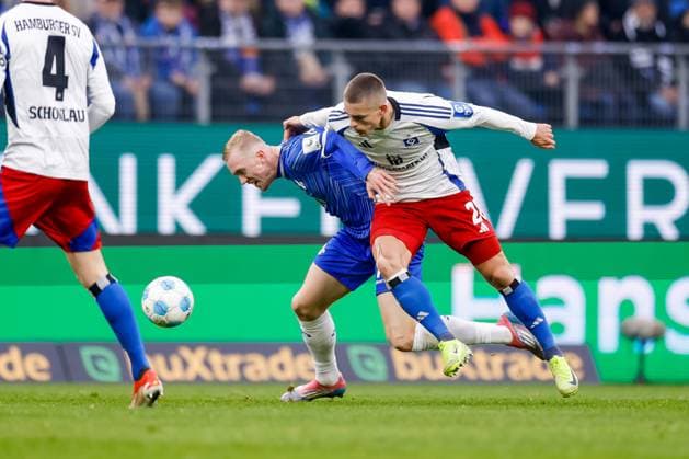 Hamburg, 8 December 2024 Football, 2 Bundesliga 2024 25, Hamburger SV SV Darmstadt 98 Isac Lidberg SV Darmstadt 98, 7 , Miro Muheim Hamburger SV, 28 DFL REGULATIONS PROHIBIT ANY USE OF PHOTOGRAPHS AS IMAGE SEQUENCES AND OR QUASI VIDEO