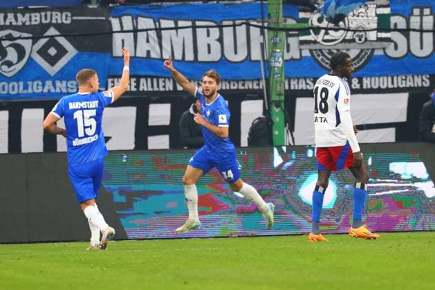 GER,Hamburg, Fußball, DFB, Hamburger SV vs SV Darmstadt 98 , im Hamburger Volksparkstadion , 08 12 2024 , v l Fabian Nuernberger SV Darmstadt 98 Killian Corredor SV Darmstadt 98 Torschuetze zum 2 2 DFL regulations prohibit any use of photographs as image sequences and or quasi video Copyright: HMBxMedia FernandoxSoares