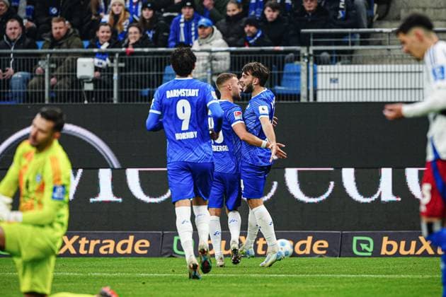 Goal celebration SV Darmstadt 98 after goal to 2 2 Killan Corredor SV Darmstadt 98, 34 GER, Hamburger SV vs SV Darmstadt 98, Football, 2 Bundesliga, Matchday 15, Season 2024 2025, 08 12 2024 DFL REGULATIONS PROHIBIT ANY USE OF PHOTOGRAPHS AS IMAGE SEQUENCES AND OR QUASI VIDEO GER, Hamburger SV vs SV Darmstadt 98, Football, 2 Bundesliga, Matchday 15, Season 2024 2025, 08 12 2024 Hamburg Copyright: xEibner-Pressefoto MarcelxvonxFehrnx EP_MFN
