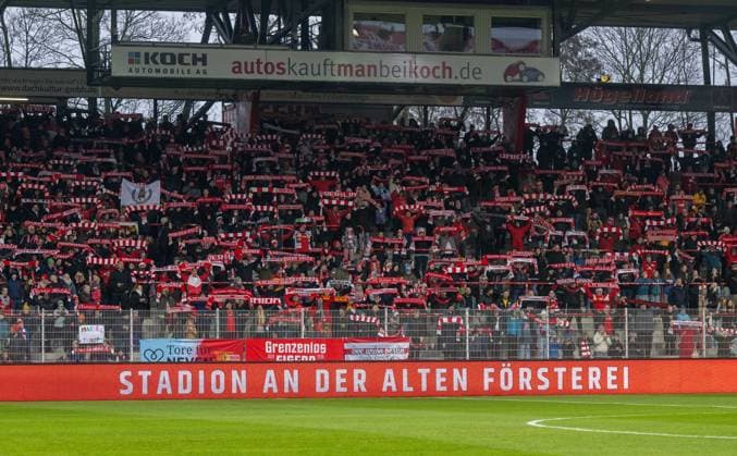Soccer, Women, Season 2024 2025, 2 Women Bundesliga 12 Matchday , 1 FC Union Berlin VfL Bochum, Fans of 1 FC Union on the Gegengerade, 08 12 2024, Copyright: xMatthiasxKochx
