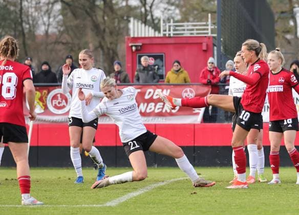 08 12 2024 Soccer Season 2024 2025 2 Women Soccer Bundesliga 12 Matchday 1 FC Nürnberg FCN Club Clubfrauen FSV Gütersloh 2009 Sportfoto Zink DaMa xdaxmax Goal Goal Shot to 1 1 Goalscorer Medina Desic 10, 1 FC Nürnberg FCN Ball hidden