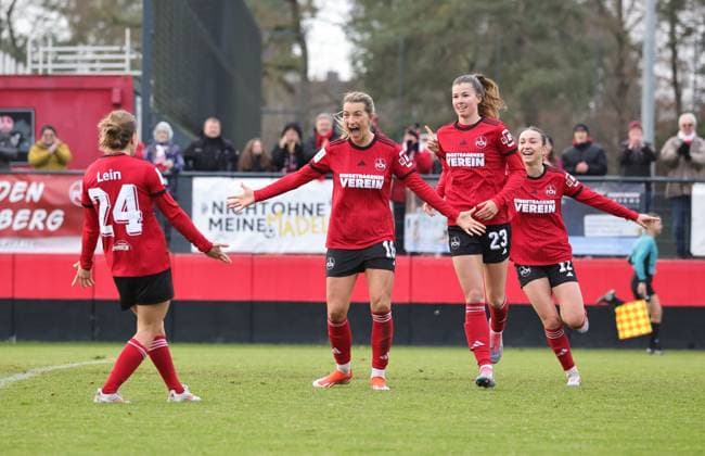 08 12 2024 Soccer Season 2024 2025 2 Women Soccer Bundesliga 12 Matchday 1 FC Nürnberg FCN Club Clubfrauen FSV Gütersloh 2009 Sportfoto Zink DaMa xdaxmax Jubel Freude Torjubel nach Tor zum 2 1 Nastassja Lein 24, 1 FC Nürnberg FCN Medina Desic 10, 1 FC Nürnberg FCN Nele Bauereisen 23, 1 FC Nürnberg FCN Lara Meroni 11, 1 FC Nürnberg FCN jubiliert freue sich Torschütze Medina Desic 10, 1 FC Nürnberg FCN