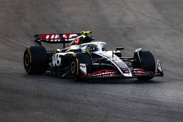 December 8, 2024, Abu Dhabi, United Arab Emirates: Nico Hulkenberg of Haas is driving on the track during Formula 1 Abu Dhabi Grand Prix at Yas Marina Circuit on December 8th, 2024 in Abu Dhabi, United Arab Emirates. Abu Dhabi United Arab Emirates - ZUMAz156 0783731899st Copyright: xBeataxZawrzelx