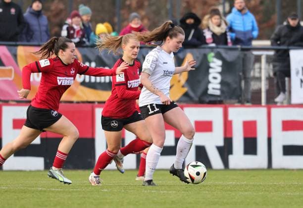 08 12 2024 Soccer Season 2024 2025 2 Women Soccer Bundesliga 12 Matchday 1 FC Nürnberg FCN Club Clubfrauen FSV Gütersloh 2009 Sportfoto Zink DaMa xdaxmax Jonna Brengel 17, 1 FC Nürnberg FCN Luisa Guttenberger 4, 1 FC Nürnberg FCN Jacquelin Baumgärt 11, FSV Gütersloh