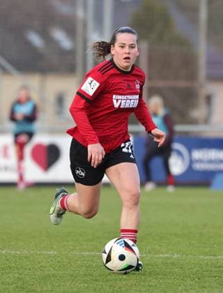 08 12 2024 Soccer Season 2024 2025 2 Women Soccer Bundesliga 12 Matchday 1 FC Nuremberg FCN Club Clubfrauen FSV Gütersloh 2009 Sportfoto Zink DaMa xdaxmax Jonna Brengel 17, 1 FC Nuremberg FCN Crop Single Image