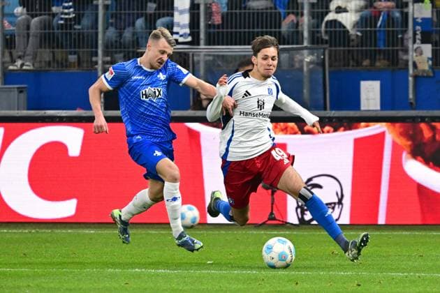 Soccer I Men I 2 Bundesliga l Hamburger SV SV Darmstadt 98 I 15 Matchday I Season 2024 2025 I HSV I 08 12 2024 I v l Thiede Marco Darmstadt 98 , Stange Otto HSV , Sportplatz Volksparkstadion, Stellingen Hamburg Germany