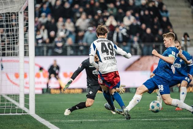 Soccer Men Season 2024 2025 2 Soccer Bundesliga 15 Matchday Hamburger SV vs SV Darmstadt 98 08 12 2024 Otto Emerson Stange 49, HSV on a submission Hamburg Volksparkstadion Hamburg Germany