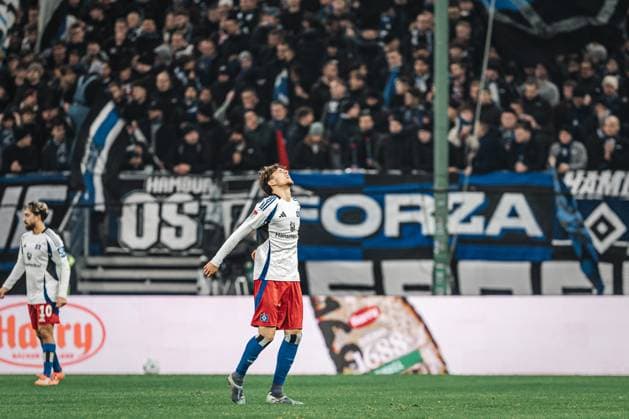 Soccer Men Season 2024 2025 2 Soccer Bundesliga 15 Matchday Hamburger SV vs SV Darmstadt 98 08 12 2024 Otto Emerson Stange 49, HSV angry after draw Hamburg Volksparkstadion Hamburg Germany