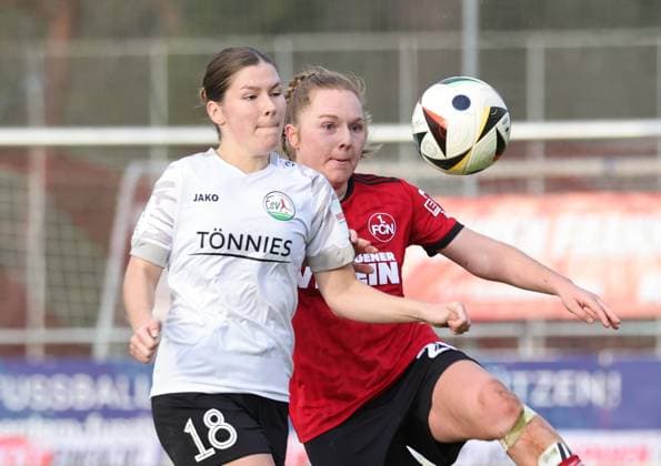 08 12 2024 Soccer Season 2024 2025 2 Women Soccer Bundesliga 12 Matchday 1 FC Nuremberg FCN Club Clubfrauen FSV Gütersloh 2009 Sportfoto Zink DaMa xdaxmax Pauline Berning 18, FSV Gütersloh Madeleine Steck 28, 1 FC Nuremberg FCN